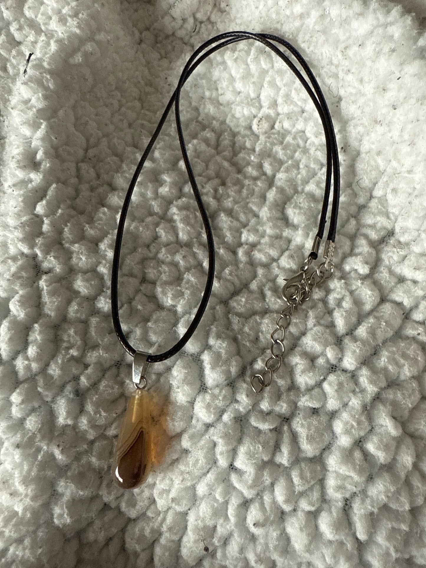 Teardrop Agate Pendant Necklace on Leather Cord