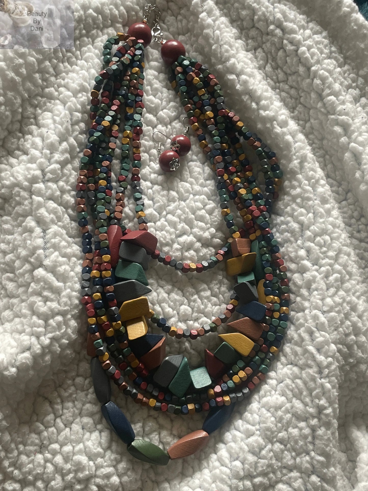 Wood Chunky Necklace and Earrings - Beauty by Dani