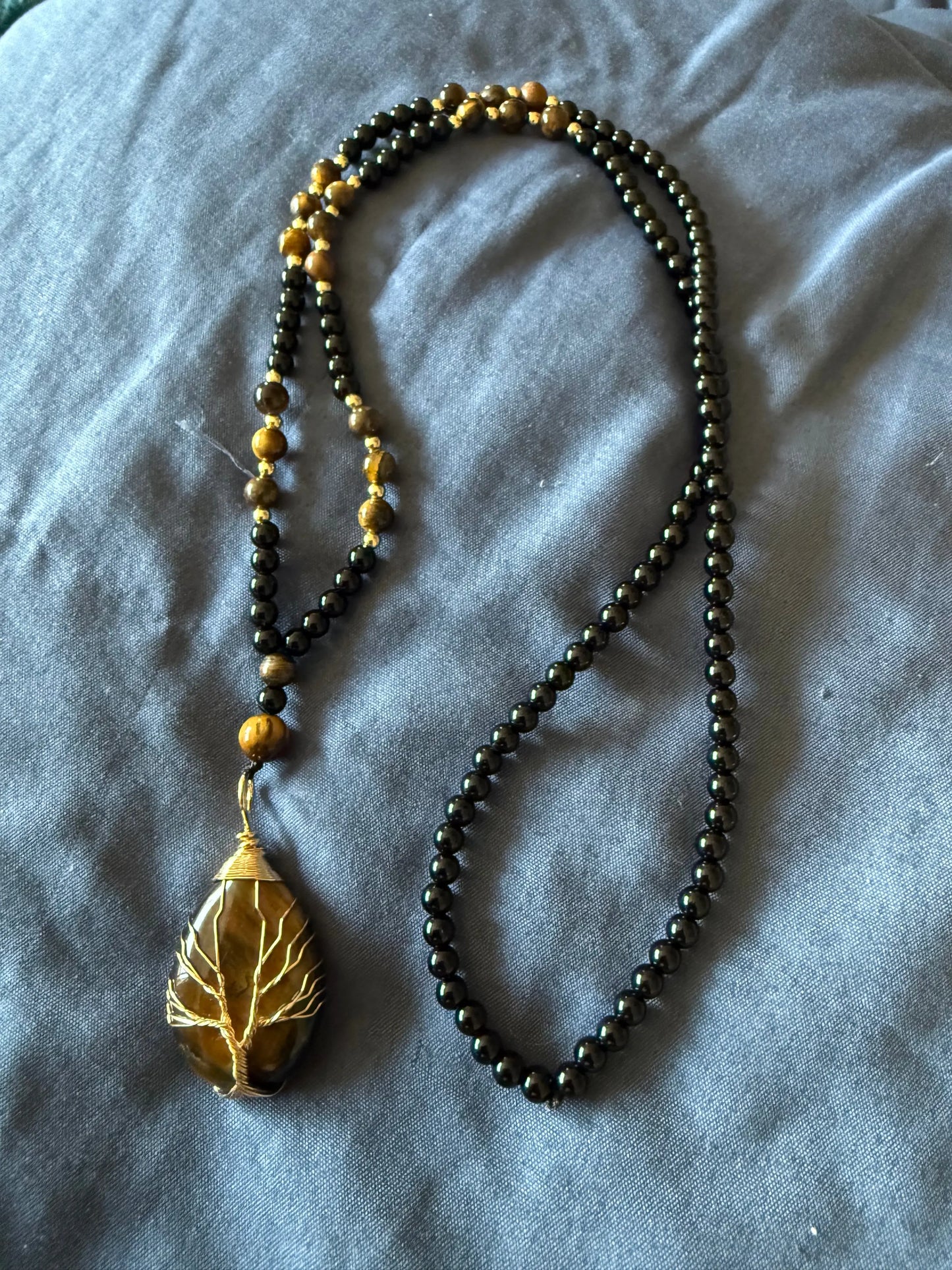 Tigers Eye and Onyx Healing Necklace Beauty by Dani