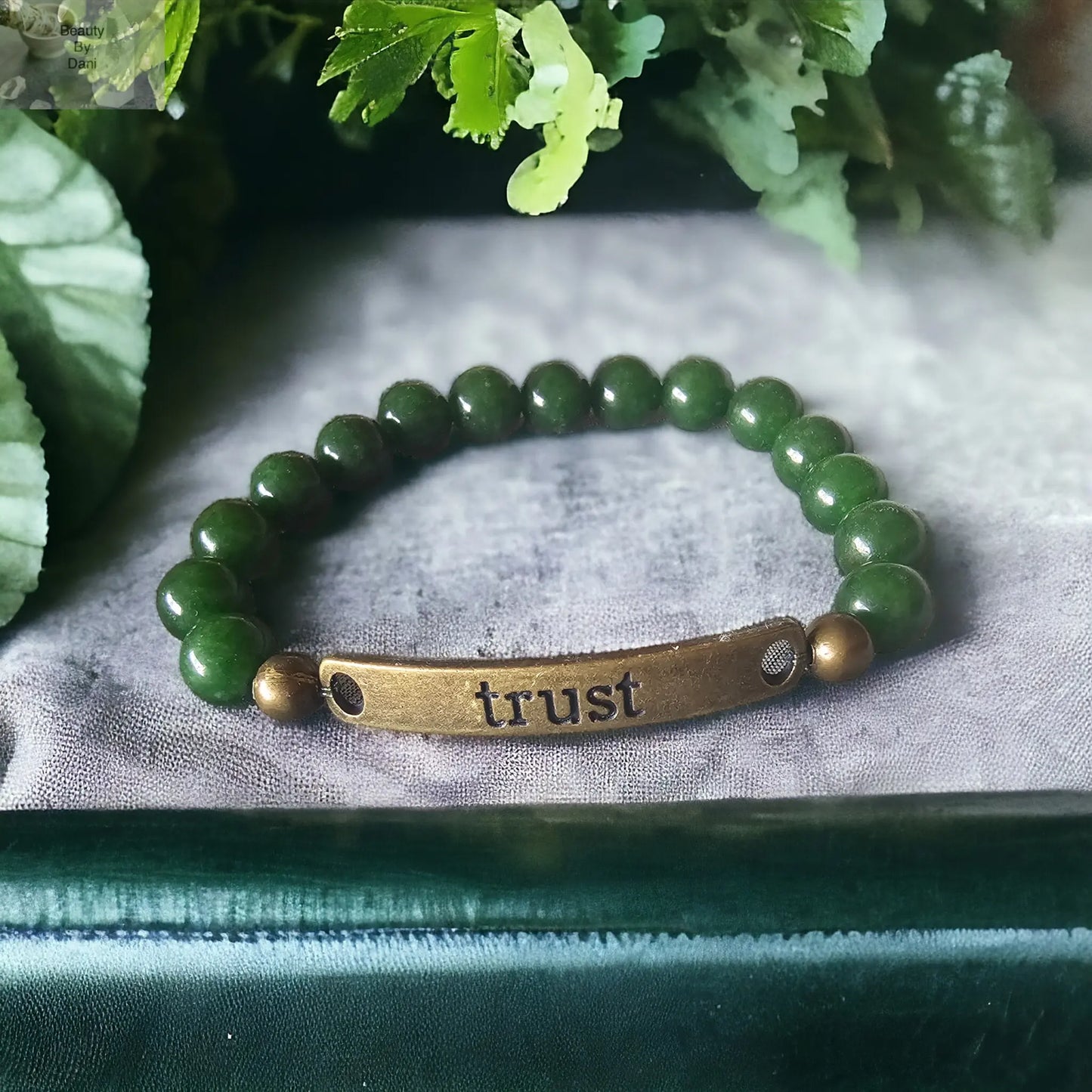 Jade bracelet with trust spacer - Beauty by Dani