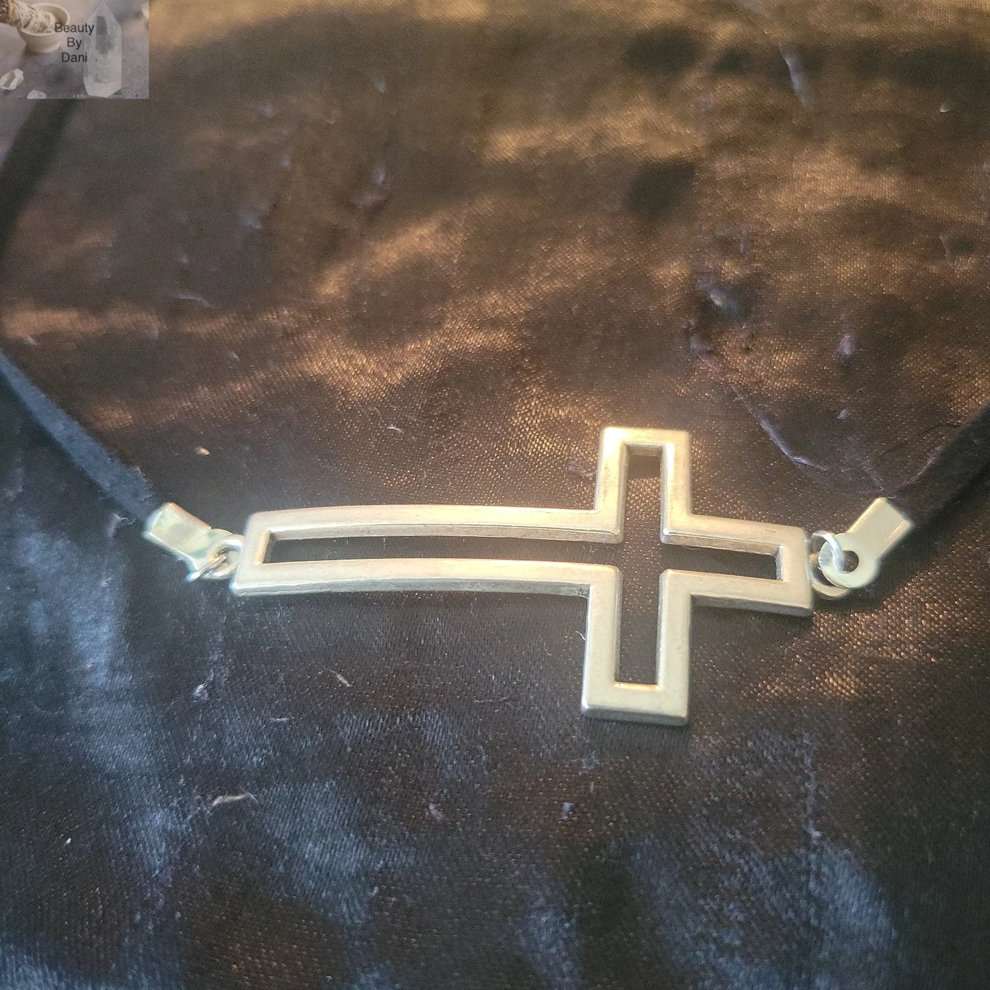Cross Necklace (0533) - Beauty by Dani