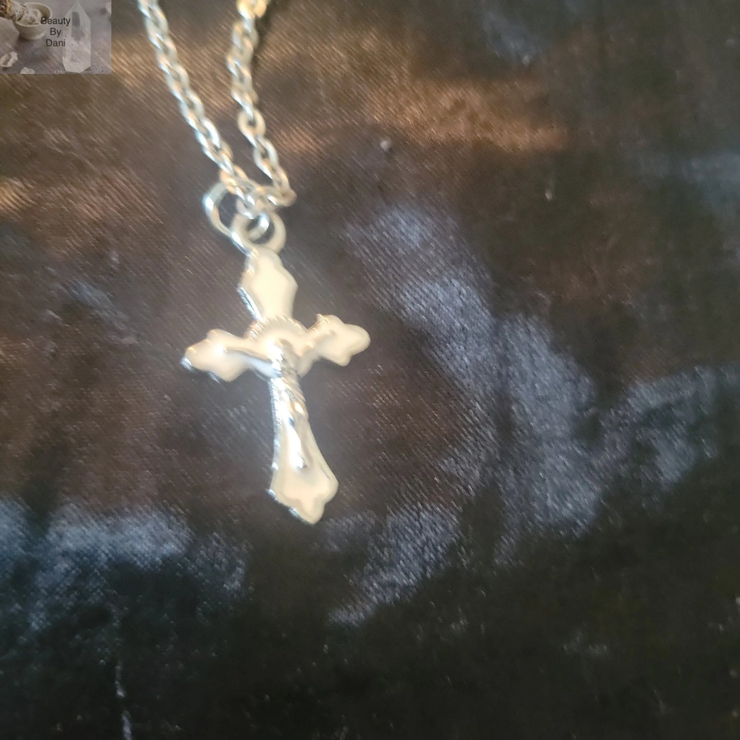 Cross Necklace (0833) - Beauty by Dani
