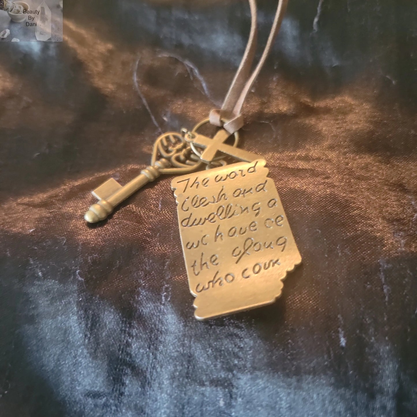 Cross Necklace (0822) - Beauty by Dani