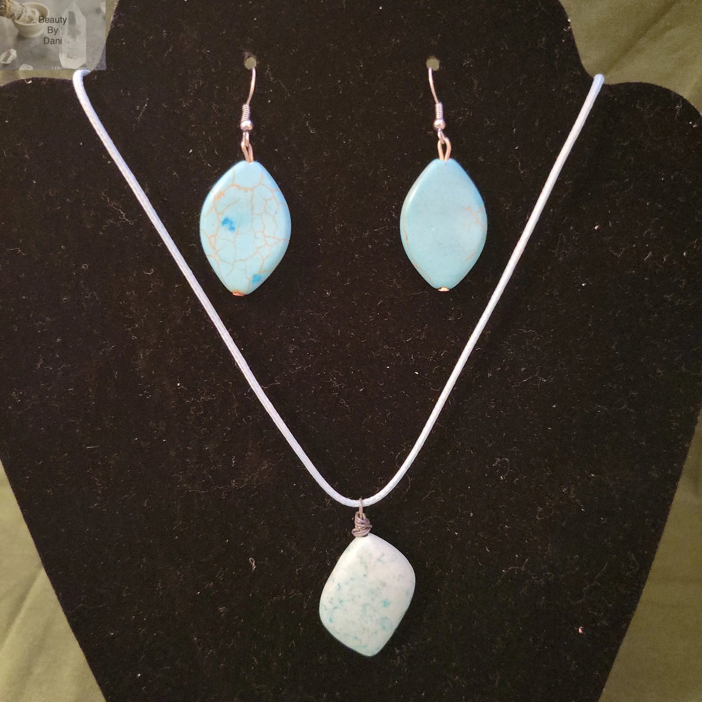 Turquoise Earrings and Necklace set (0551) - Beauty by Dani
