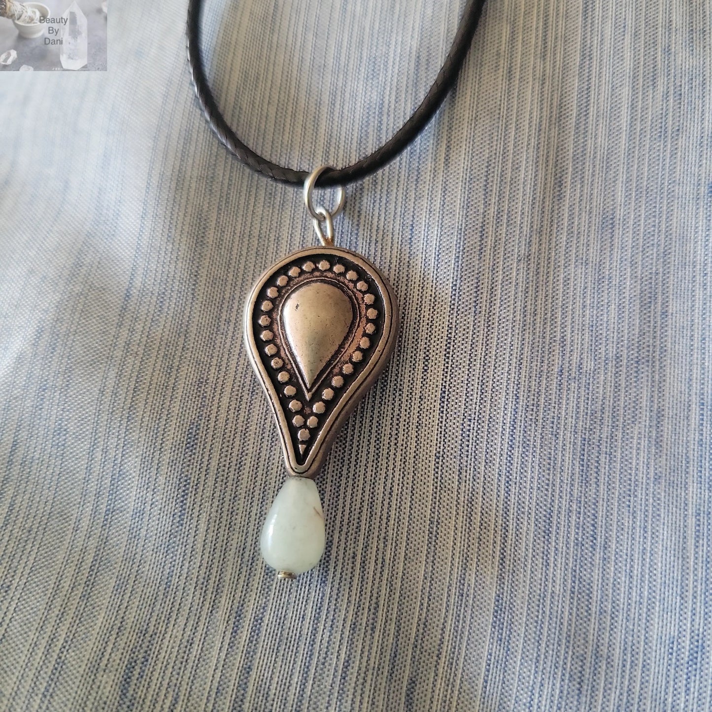 Jade Pendant Necklace (0483) - Beauty by Dani