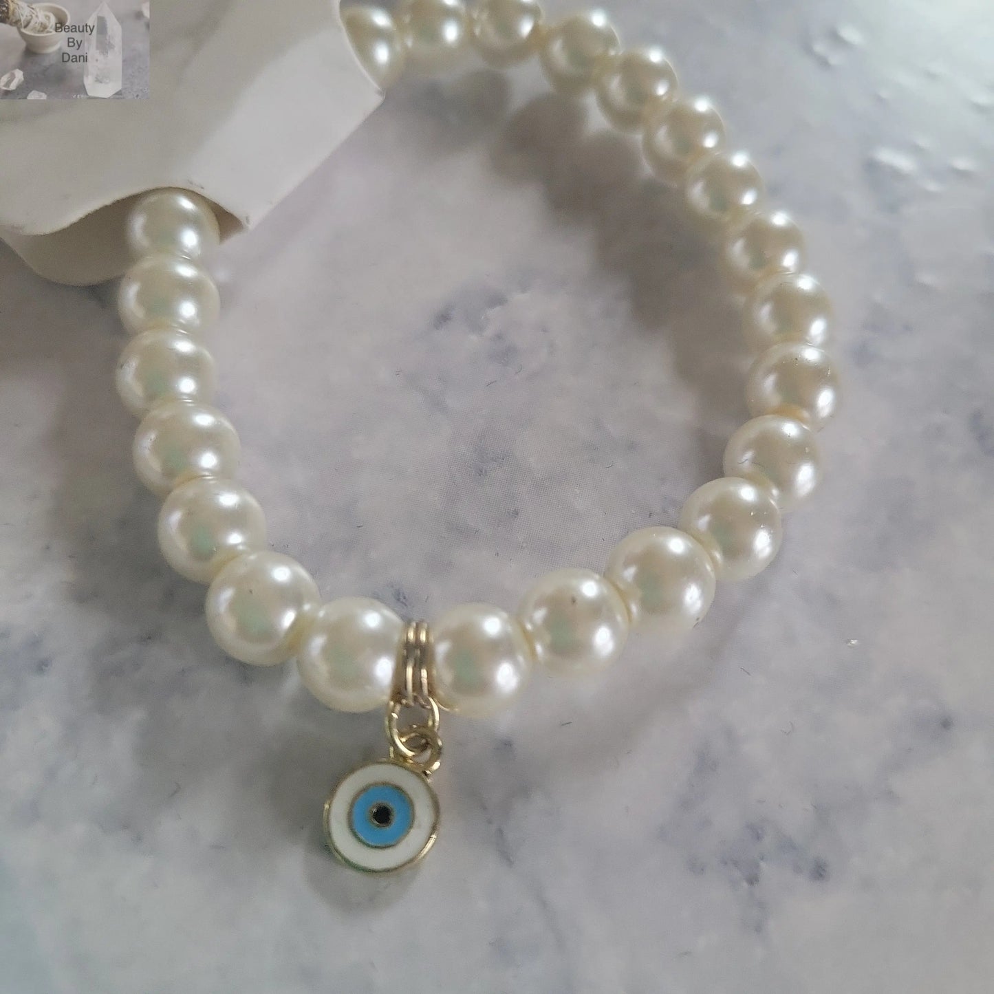 Pearl Bracelet - Beauty by Dani