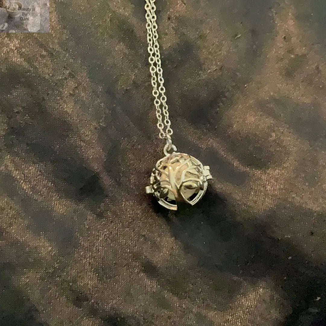 Diffuser Lava Necklace - Beauty by Dani