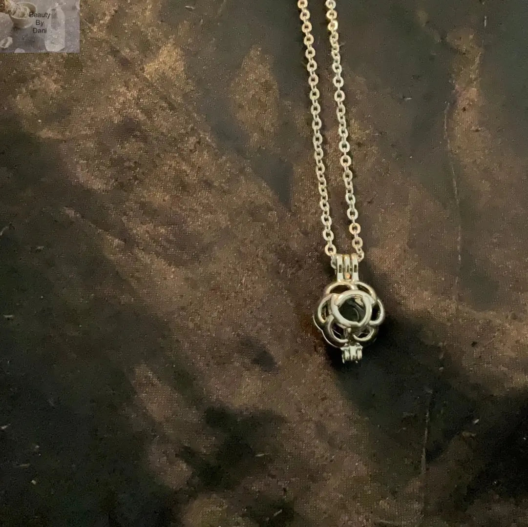 Diffuser Lava Necklace - Beauty by Dani