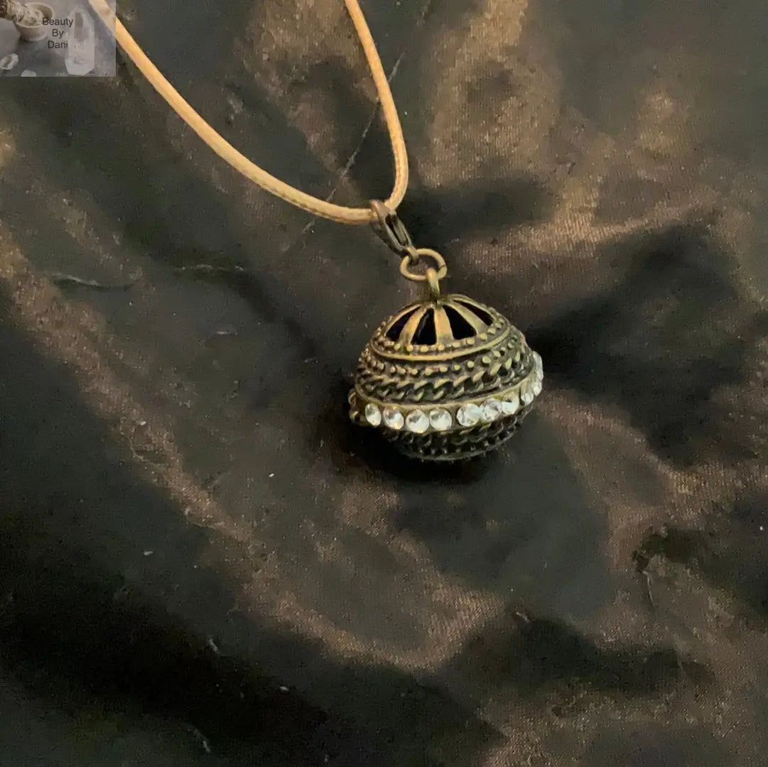 Diffuser Lava Necklace - Beauty by Dani