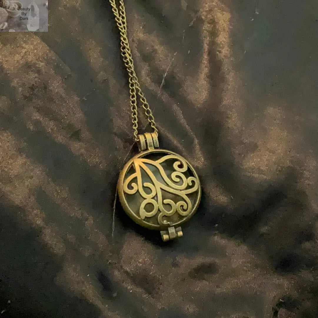 Diffuser Lava Necklace - Beauty by Dani