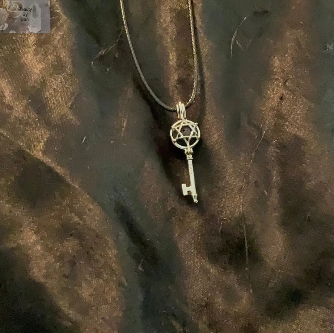 Diffuser Lava Key Necklace - Beauty by Dani