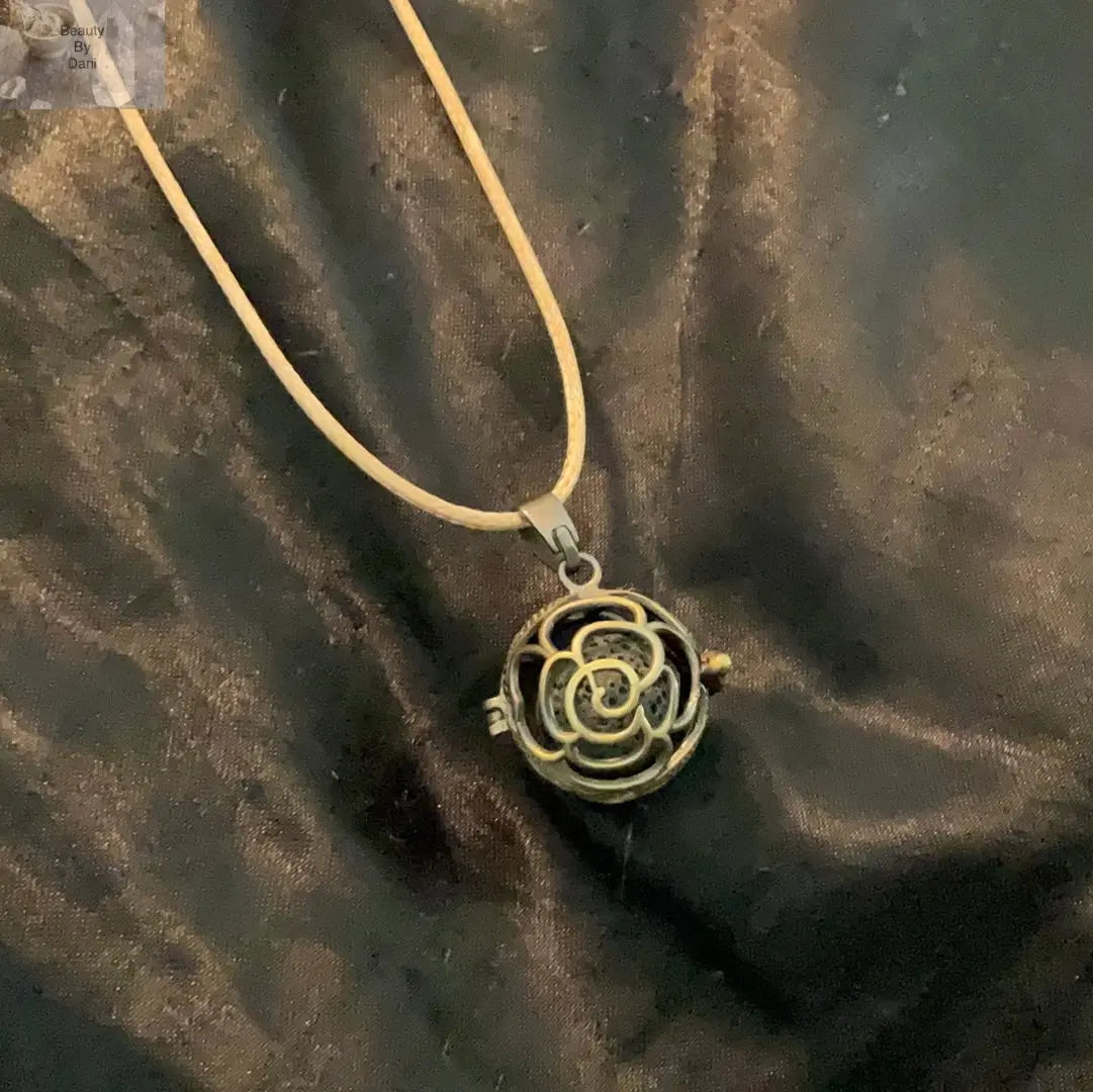 Diffuser Lava Necklace - Beauty by Dani