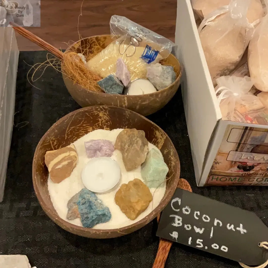 Coconut Bowl with spoon - Beauty by Dani