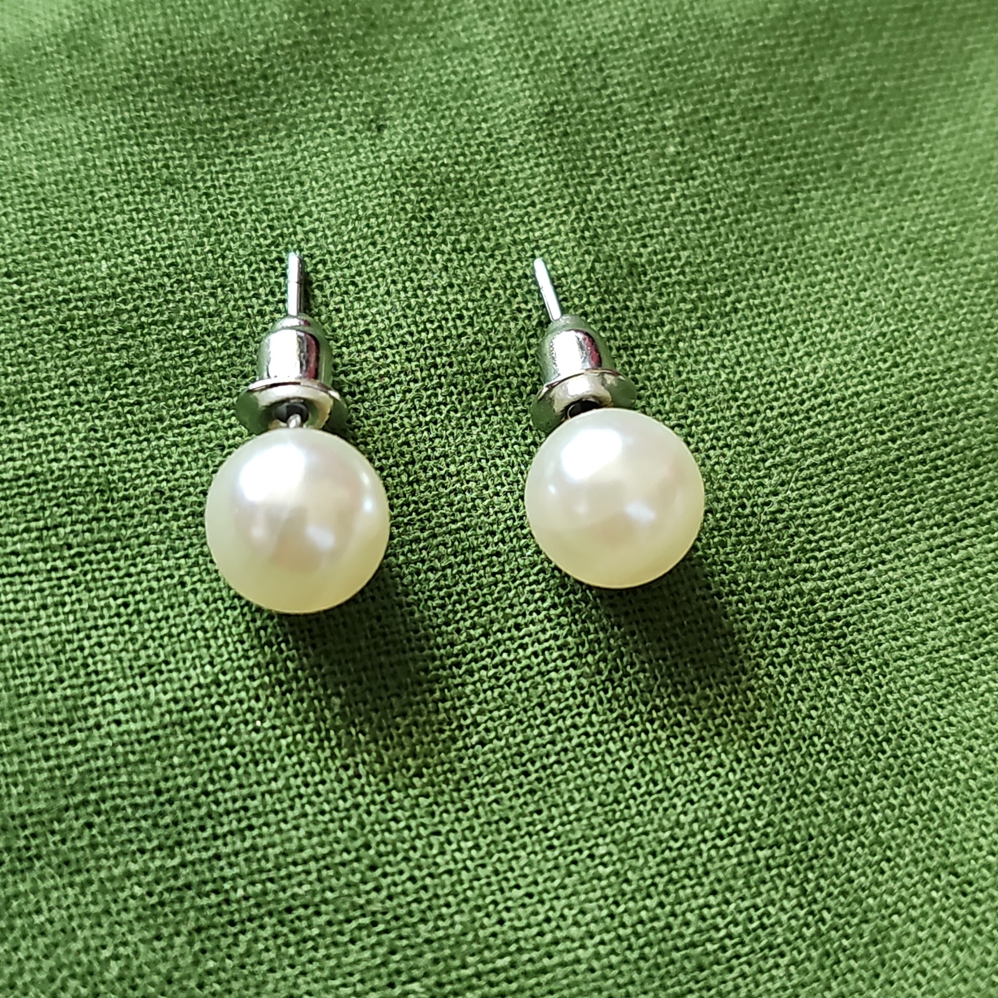 Pearl Earrings - Beauty by Dani