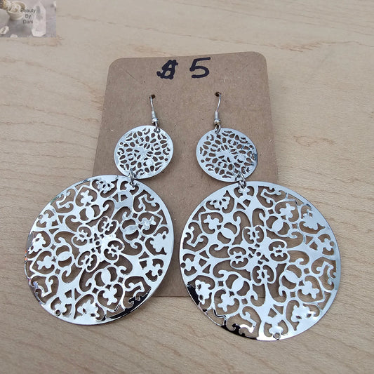 Stainless steel 2 circles earring - Beauty by Dani