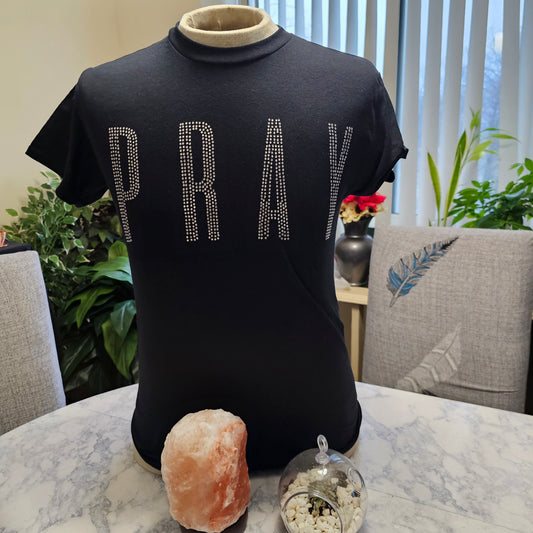 Pray tshirt - Beauty by Dani