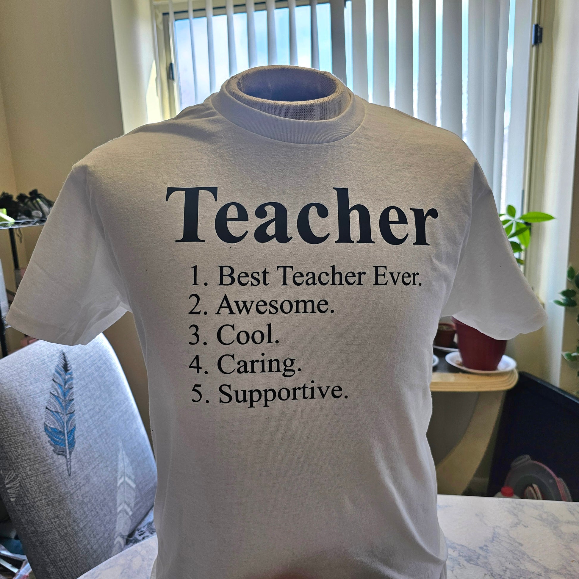 Best Teacher T-shirt - Beauty by Dani