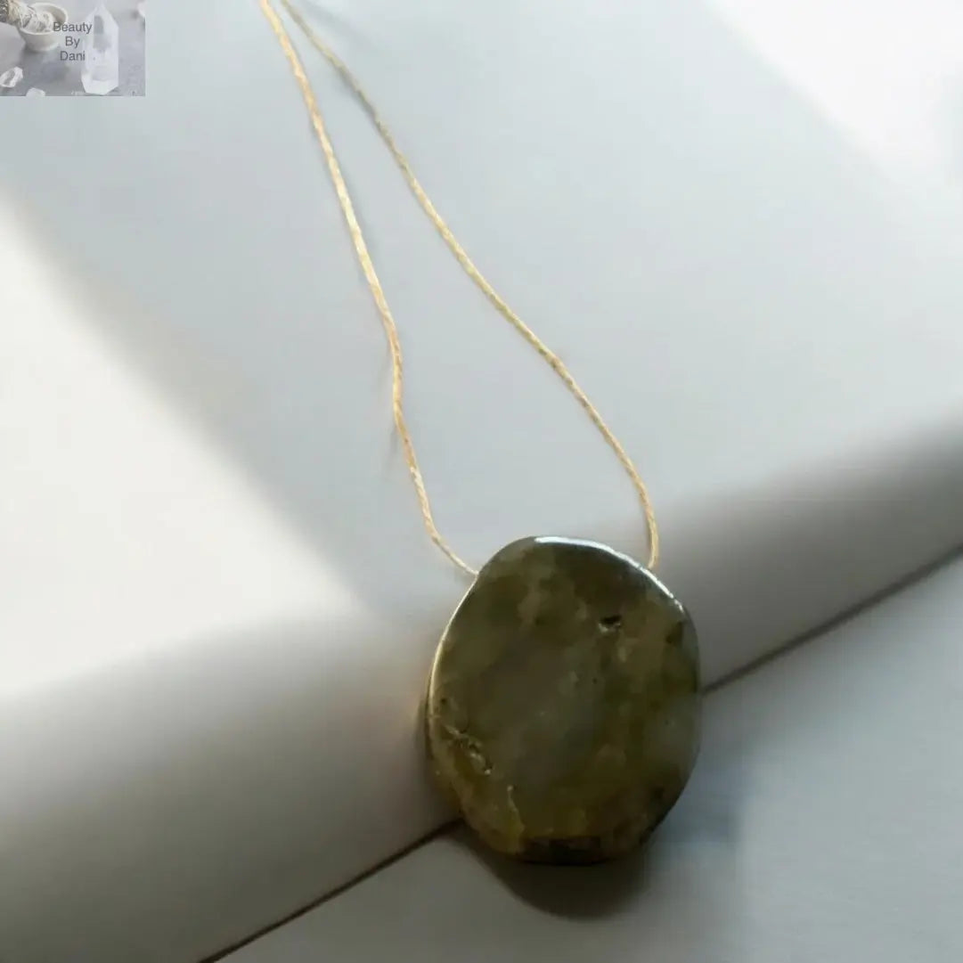 Elegant Labradorite Necklace