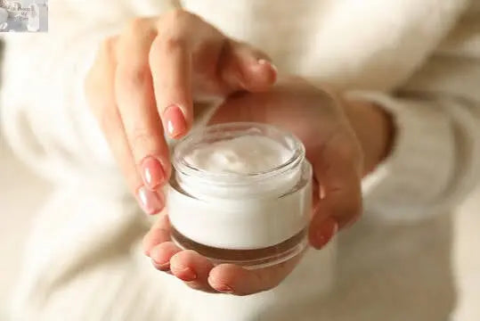 Unscented Moisturizing Face Cream with Shea Butter, Jojoba Oil, Aloe Oil, and Vitamin E