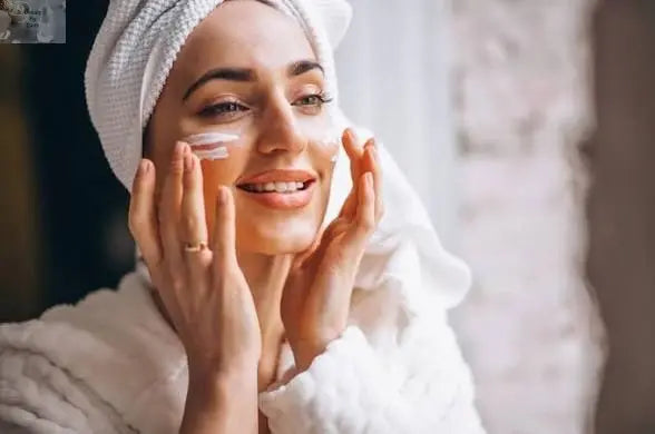 Unscented Moisturizing Face Cream with Shea Butter, Jojoba Oil, Aloe Oil, and Vitamin E