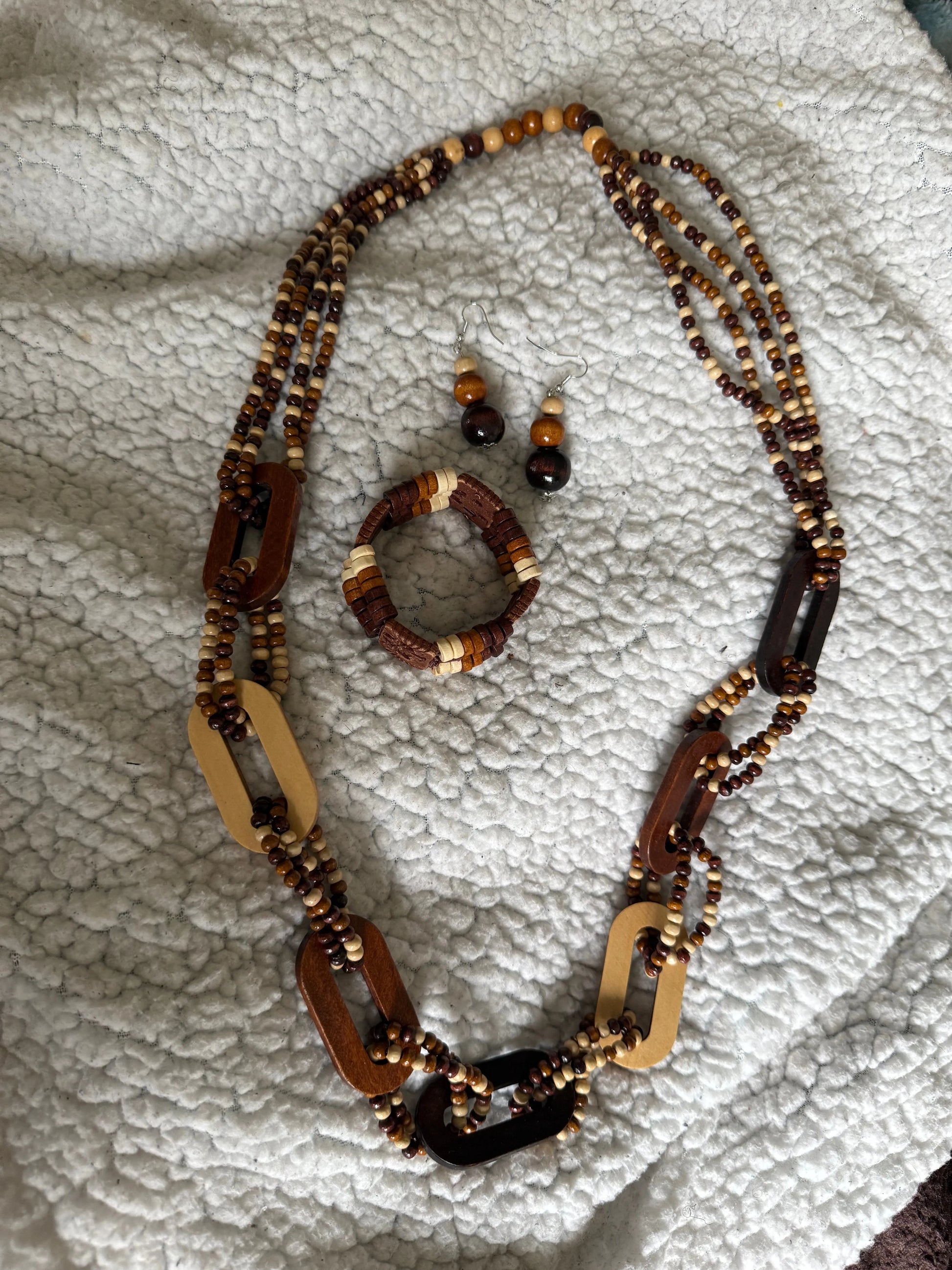 Wood Jewelry Set Beauty by Dani