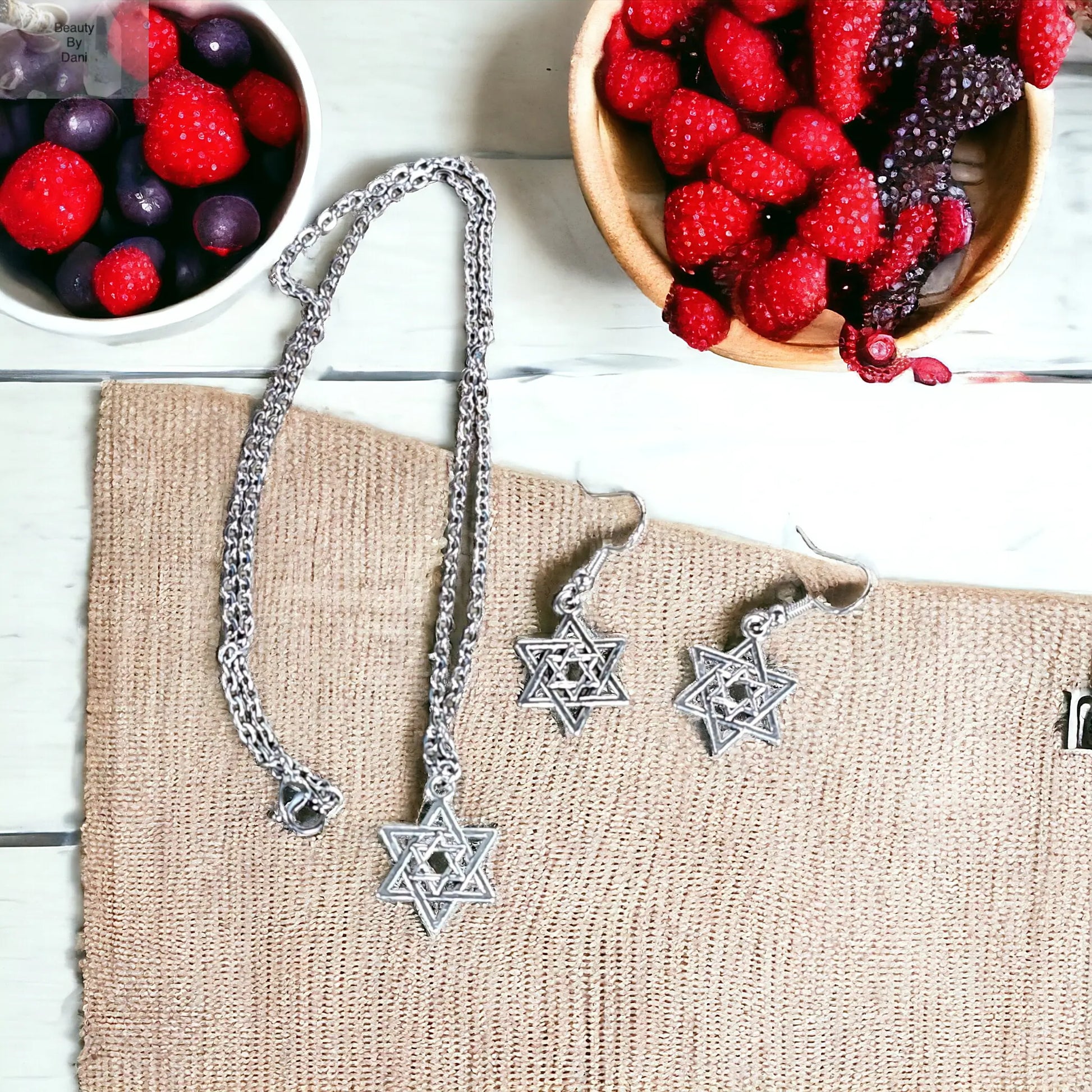 Star of David Necklace and Earrings Set Beauty by Dani