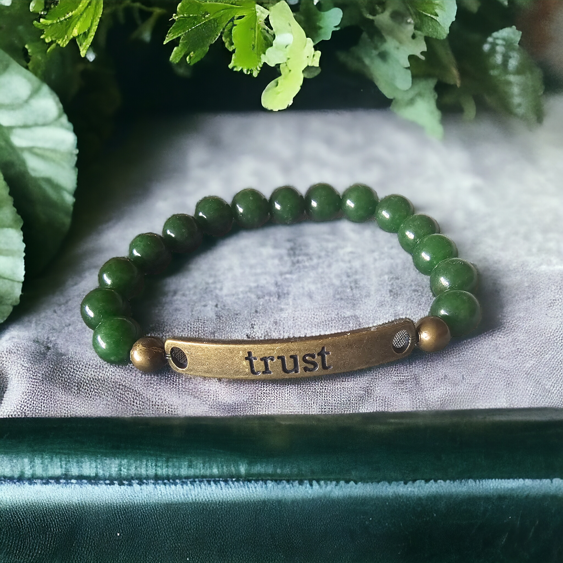 Jade bracelet with trust spacer - Beauty by Dani