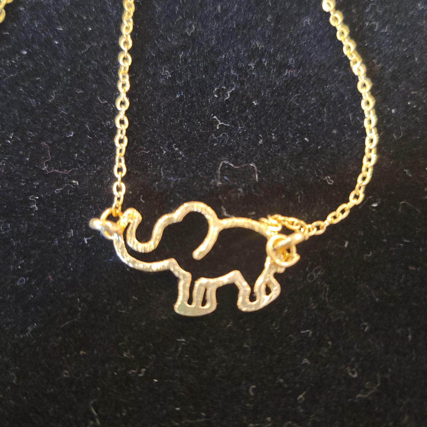 Elephant Necklace - Beauty by Dani