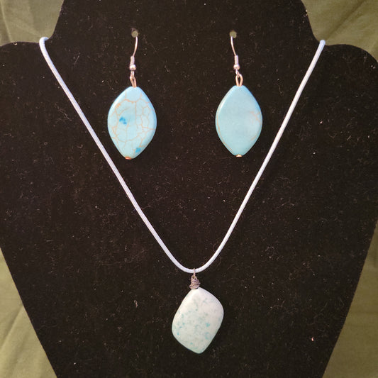 Turquoise Earrings and Necklace set (0551)