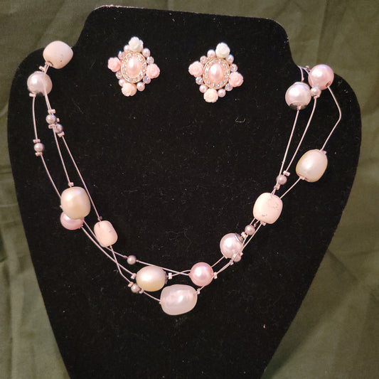 Pearl Necklace and Earrings Set (0850)