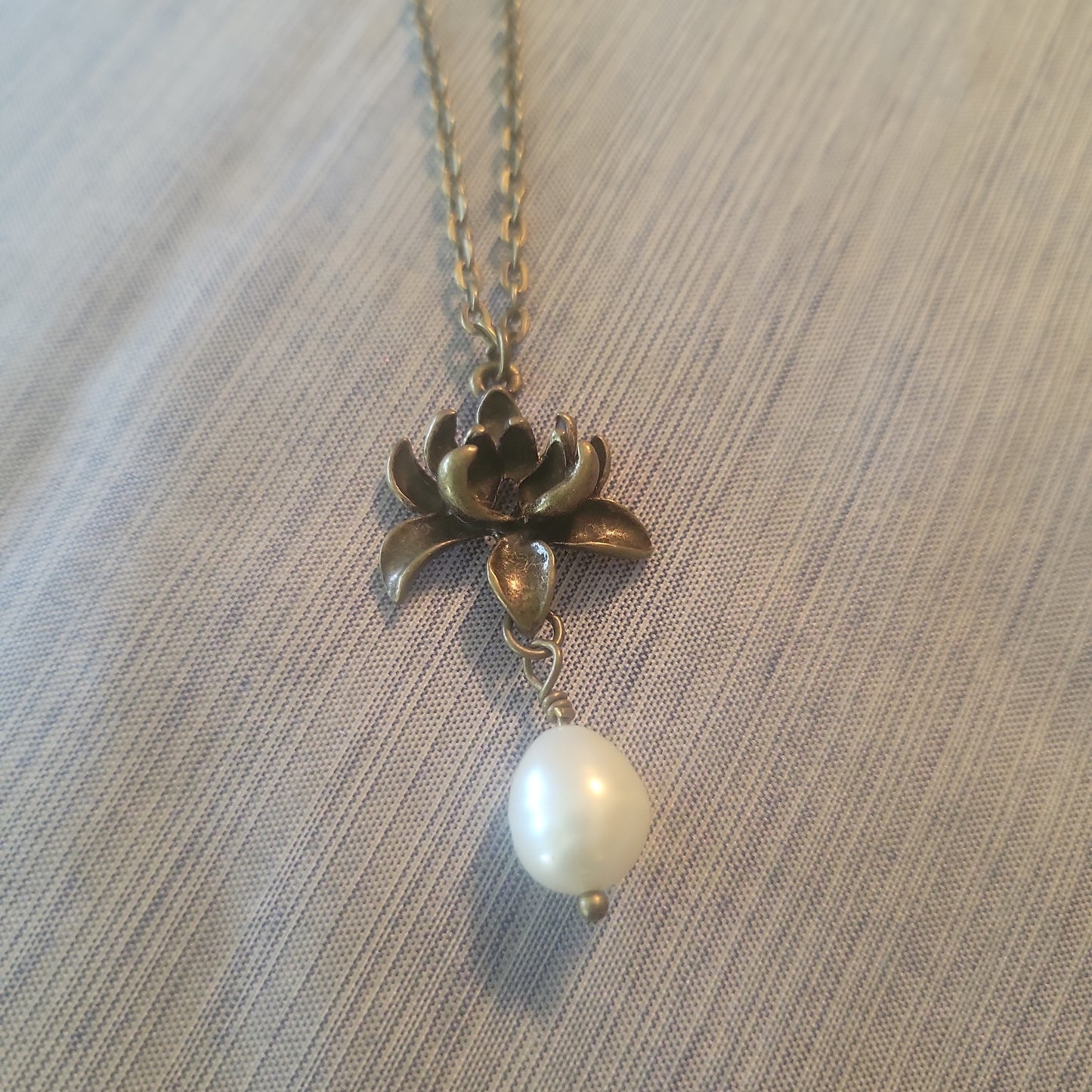 Pearl Flower Necklace - Beauty by Dani