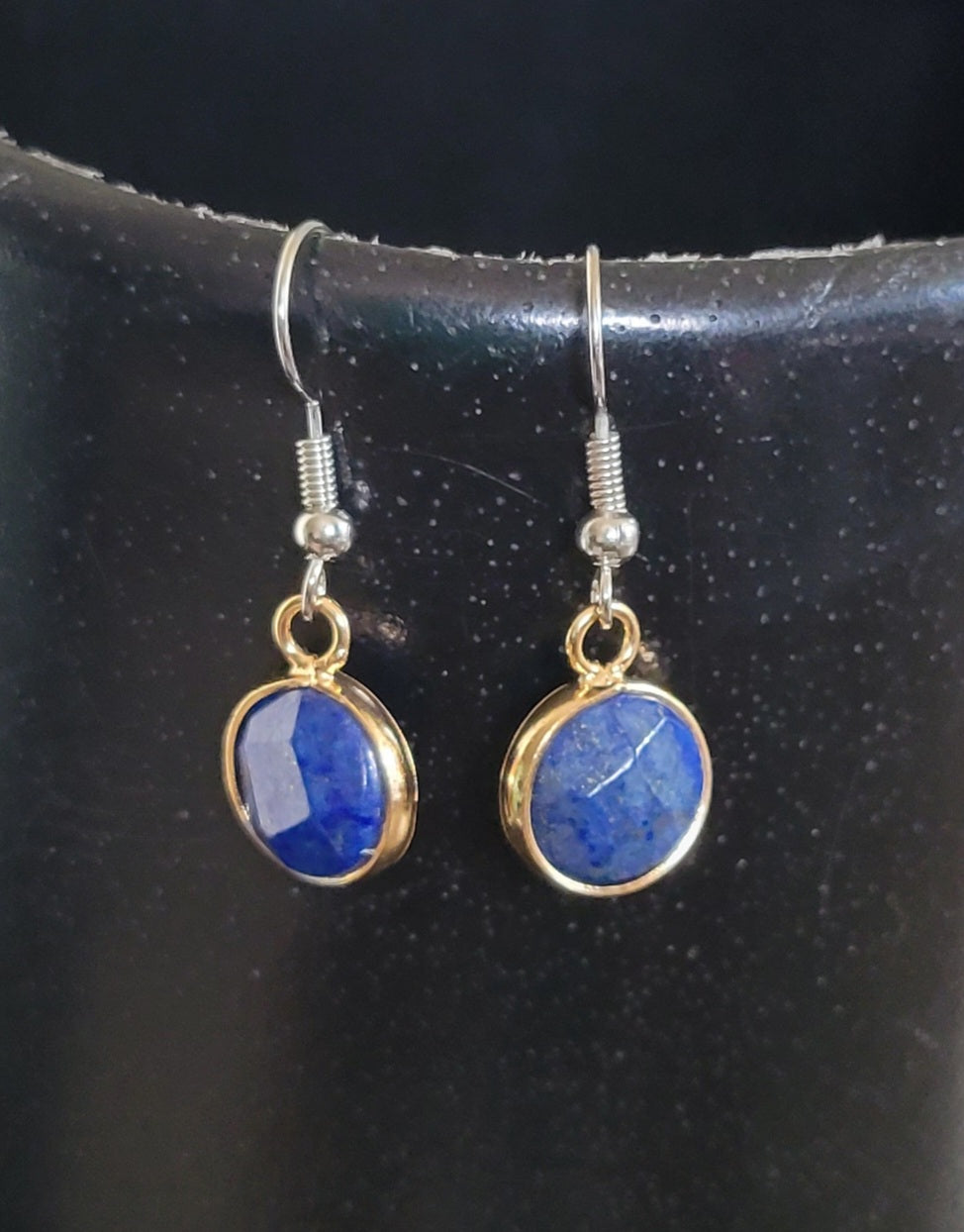 Earrings with blue stone - Beauty by Dani