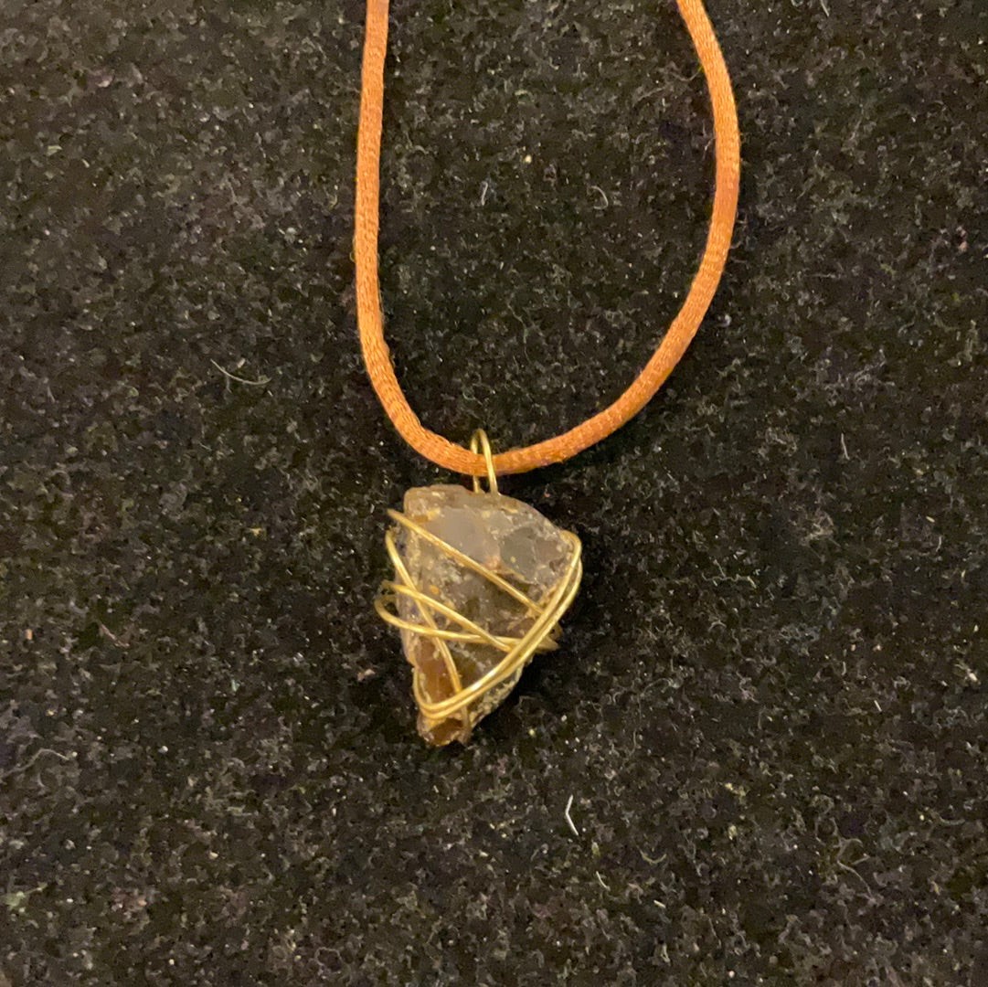 Amber Pendant Necklace (0776) - Beauty by Dani